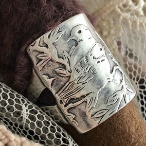 Sterling Silver RING / Artisan Crafted / 8